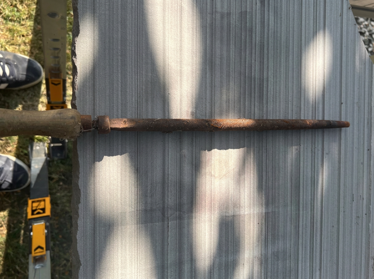 Threaded Steel Rod — Rusted (Before)